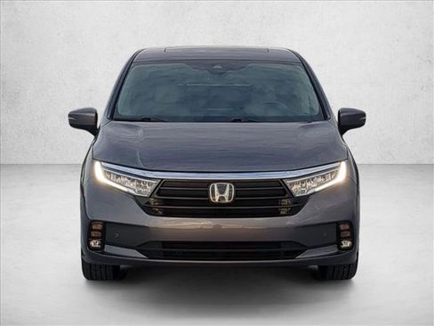 Used 2024 Honda Odyssey Touring image 2