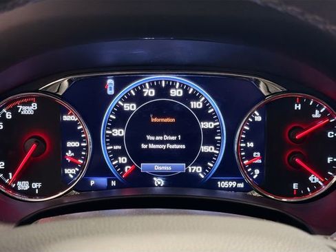 Used 2024 GMC Terrain Denali w/ Denali Premium Package AWD/4WD image 11