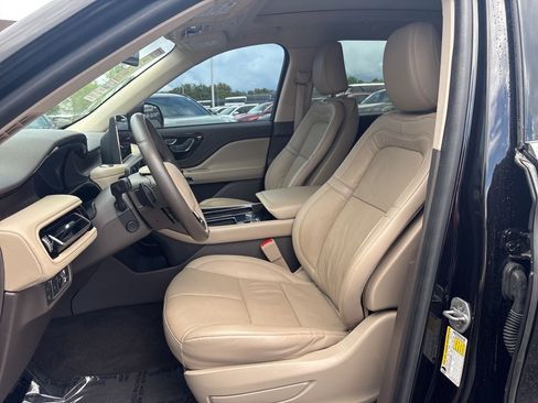 Used 2023 Lincoln Aviator Grand Touring w/ Equipment Group 301A AWD/4WD image 19