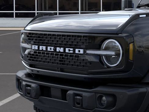 New 2025 Ford Bronco Badlands image 19