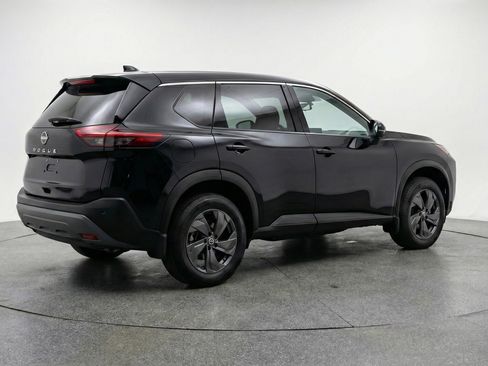 Used 2025 Nissan Rogue SV FWD image 9
