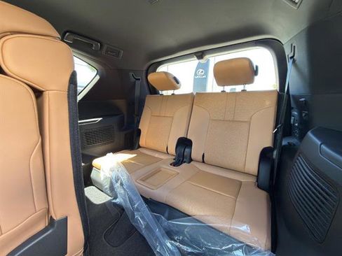New 2026 Lexus LX 700h Luxury image 8