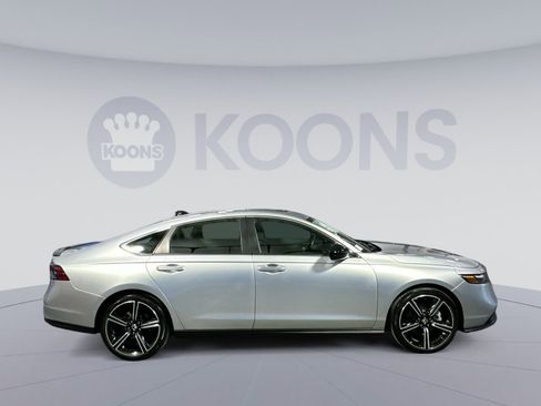 Used 2024 Honda Accord Sport image 8