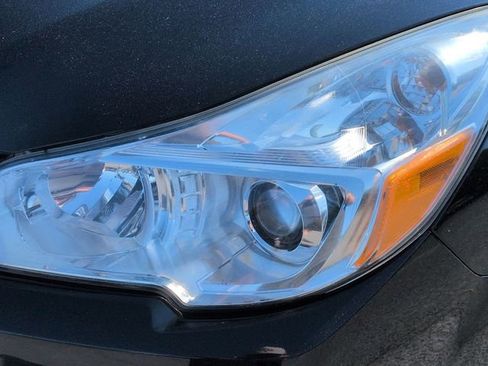 Used 2014 Subaru Outback 2.5i Premium AWD/4WD image 8