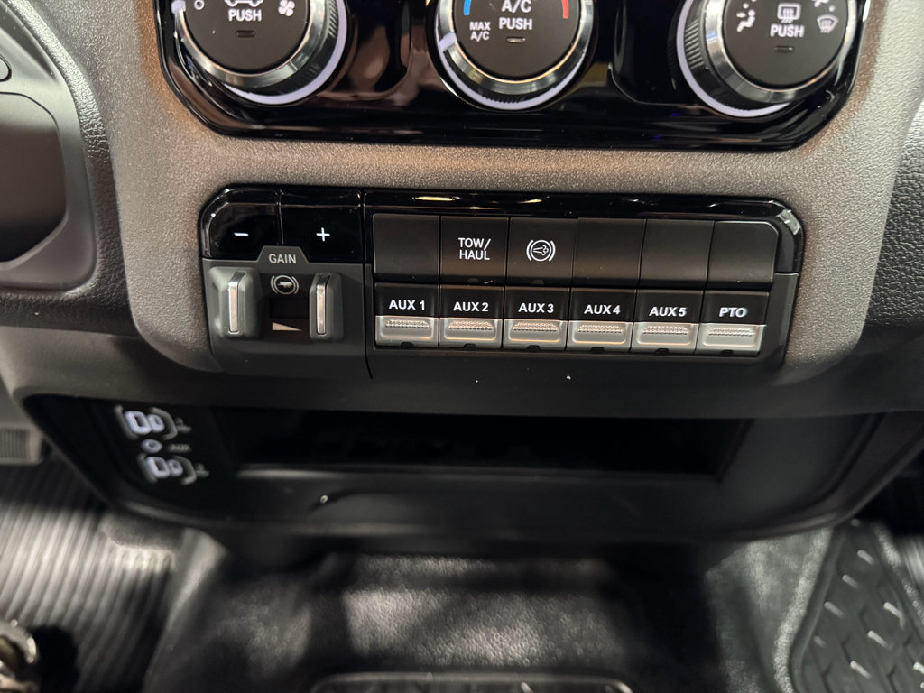 New 2025 RAM 4500 Tradesman AWD/4WD image 33