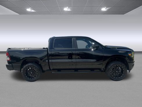 Used 2020 RAM 1500 Big Horn AWD/4WD image 2