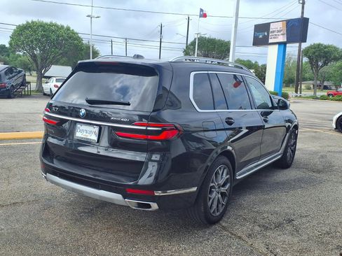 Used 2025 BMW X7 xDrive40i AWD/4WD image 2