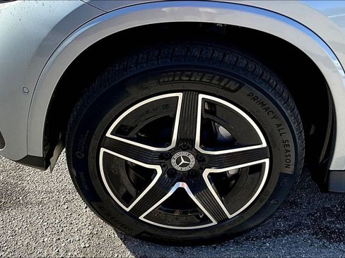 Used 2023 Mercedes-Benz GLC 300 4MATIC image 13