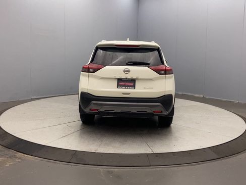Used 2023 Nissan Rogue SL AWD/4WD image 3