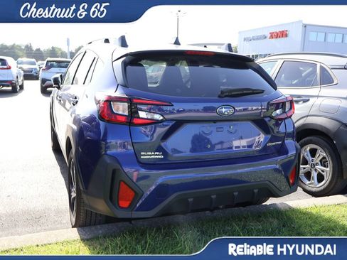 Used 2025 Subaru Crosstrek 2.5i Premium AWD/4WD image 16