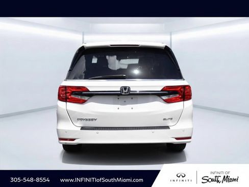 Used 2022 Honda Odyssey Elite image 5