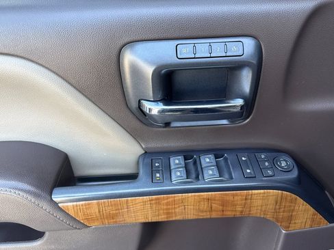 Used 2018 GMC Sierra 1500 SLT AWD/4WD image 10