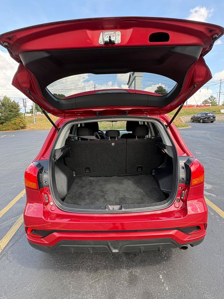 Used 2019 Mitsubishi Outlander Sport SE AWD/4WD image 18