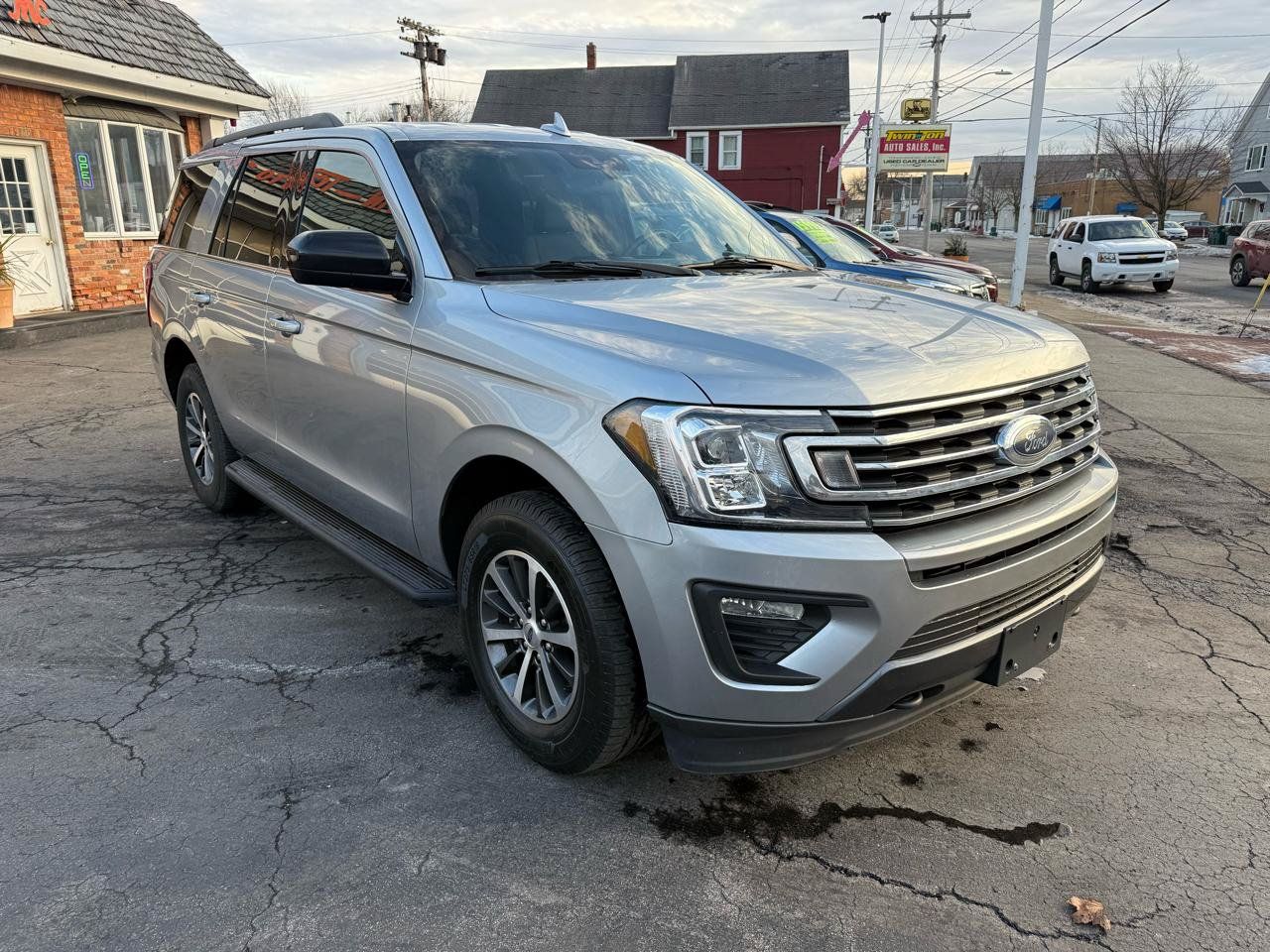 Used 2020 Ford Expedition XL AWD/4WD image 3