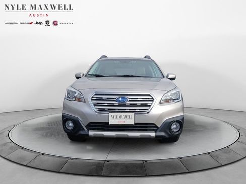 Used 2017 Subaru Outback 2.5i Limited AWD/4WD image 18