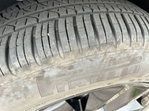 New 2025 Land Rover Discovery Sport S image 28