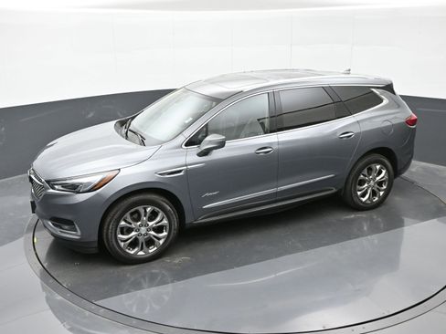 Used 2019 Buick Enclave Avenir w/ Avenir Technology Package image 34