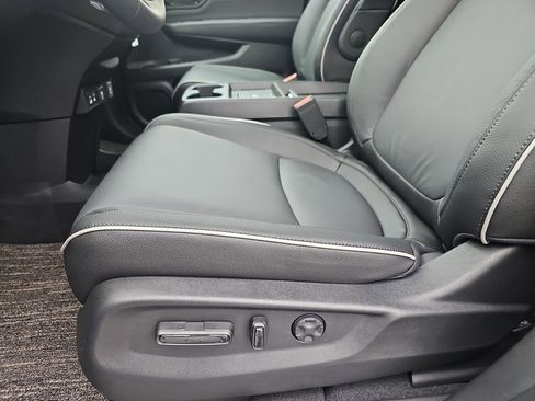 New 2026 Honda Odyssey Touring image 30