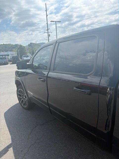 Used 2021 RAM 1500 Laramie AWD/4WD image 10
