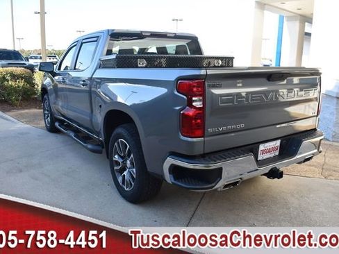 Used 2021 Chevrolet Silverado 1500 LT w/ Z71 Off-Road Package image 7