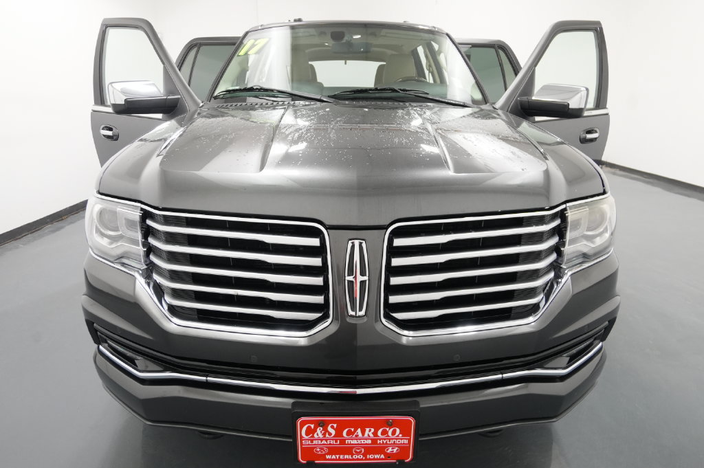 Used 2017 Lincoln Navigator Reserve AWD/4WD image 31