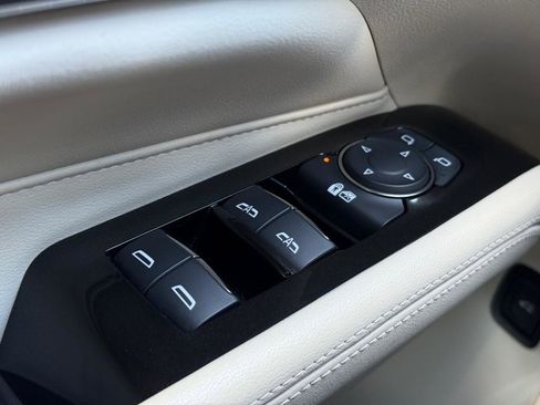 Used 2022 Cadillac CT4 Premium Luxury RWD image 26