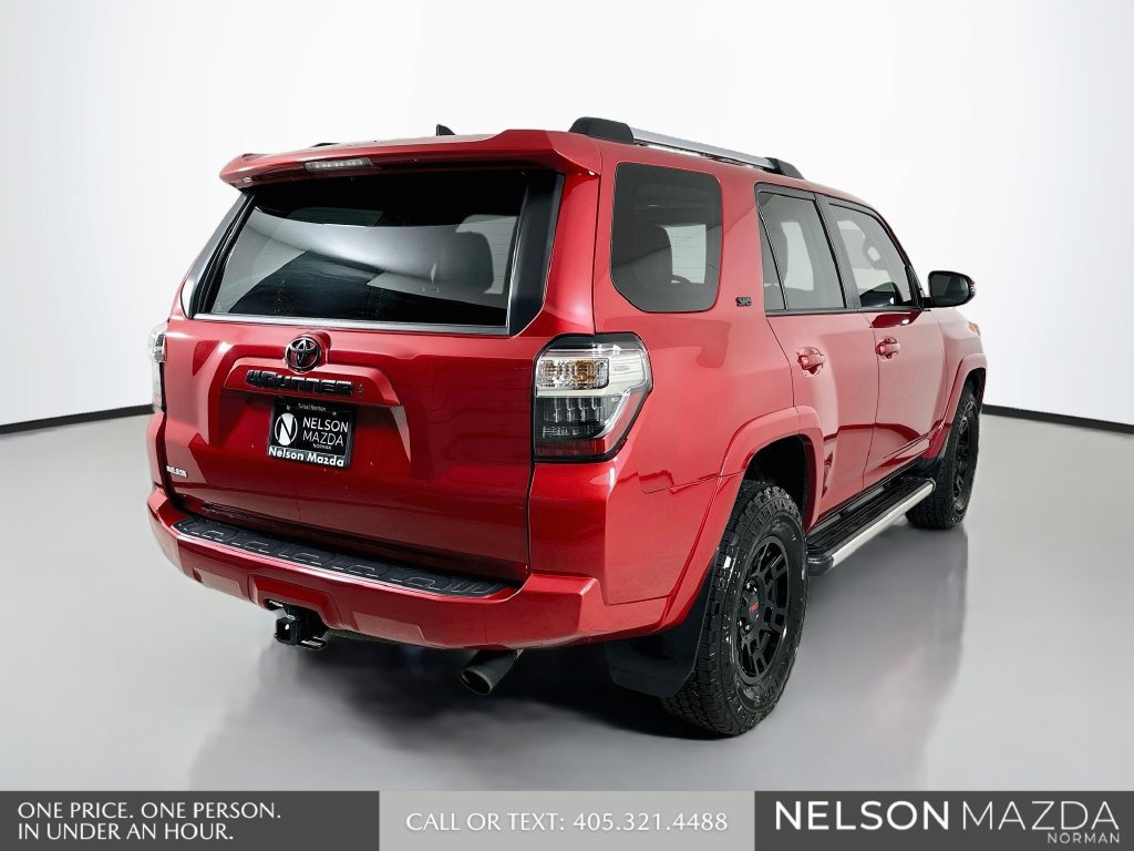 Used 2021 Toyota 4Runner SR5 Premium w/ Moonroof Package AWD/4WD image 6