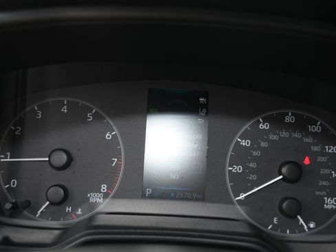 Used 2023 Toyota Corolla SE image 13