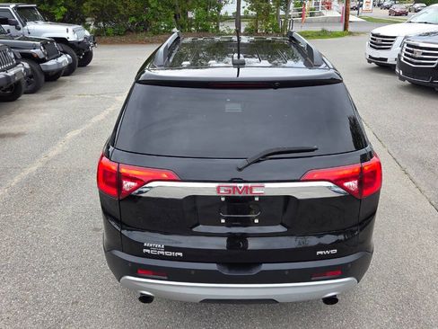 Used 2017 GMC Acadia SLT w/ LPO, Floor Liner Package AWD/4WD image 12