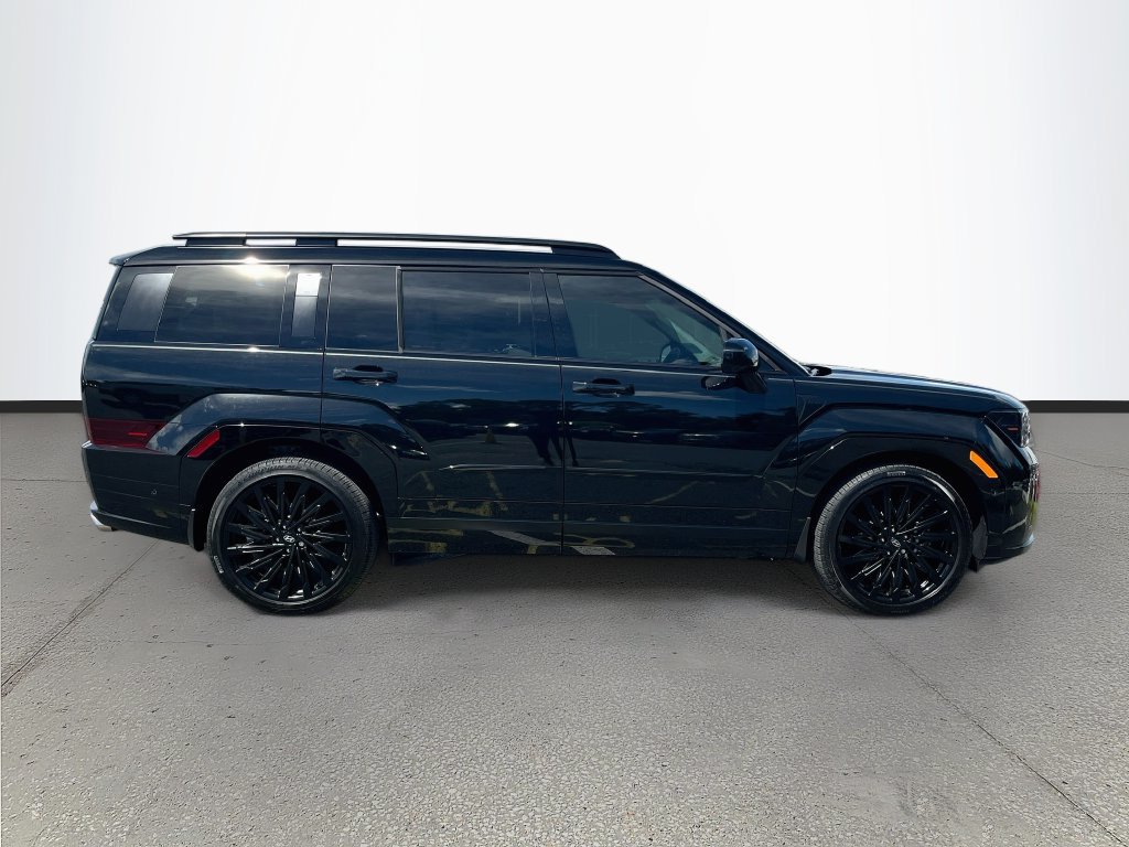 Used 2025 Hyundai Santa Fe Calligraphy FWD image 8