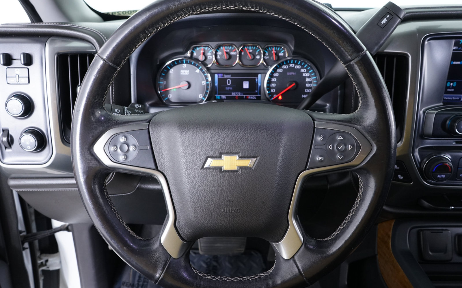 Used 2018 Chevrolet Silverado 1500 LTZ AWD/4WD image 18