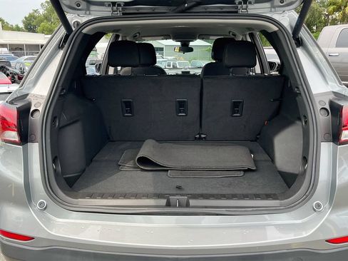 Used 2024 Chevrolet Equinox LT FWD image 25