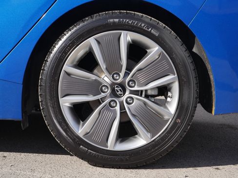 Used 2018 Hyundai Ioniq Limited w/ Limited Ultimate Package 03 image 18