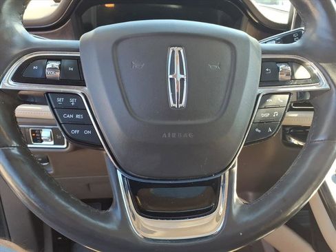 Used 2021 Lincoln Nautilus Reserve image 18