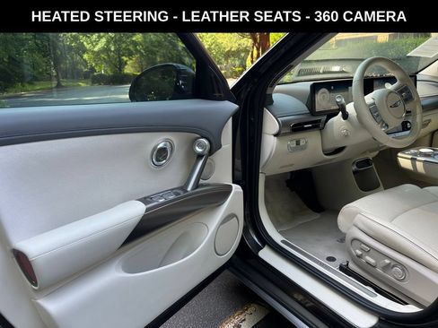 Used 2023 Genesis GV60 Advanced AWD/4WD image 5