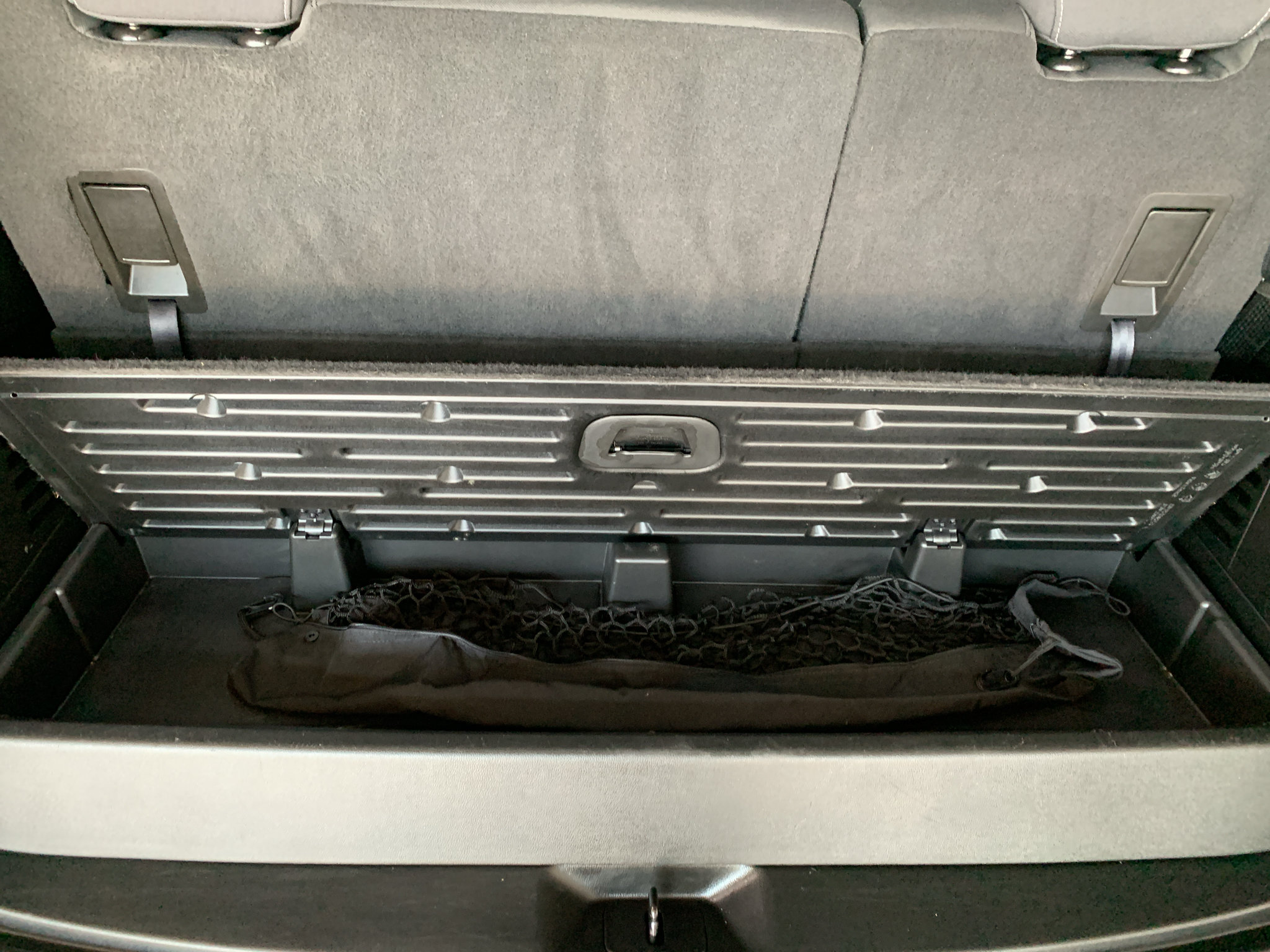 Used 2020 Chevrolet Tahoe LS AWD/4WD image 11