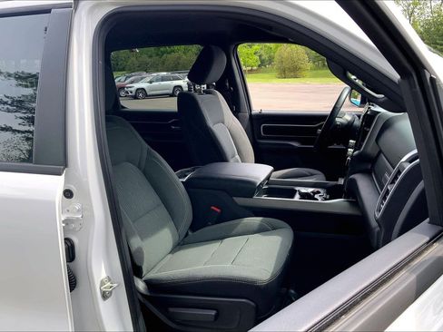 Used 2023 RAM 1500 Big Horn AWD/4WD image 6