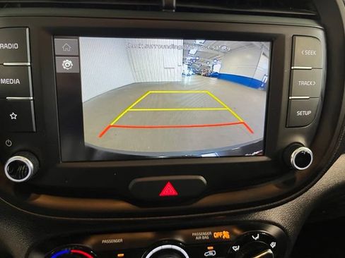 Used 2024 Kia Soul LX w/ Option Group 015 FWD image 29
