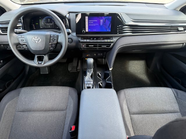 Used 2026 Toyota Camry LE w/ Convenience Package FWD image 21
