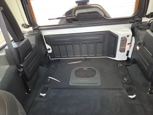 Used 2022 Jeep Wrangler Sport AWD/4WD image 5