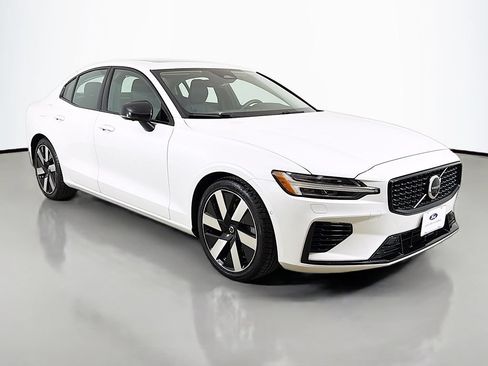 Used 2024 Volvo S60 T8 Plus w/ Climate Package AWD/4WD image 2