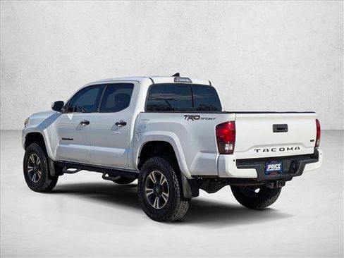 Used 2019 Toyota Tacoma TRD Sport w/ Technology Package RWD image 8