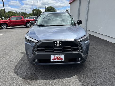 Used 2026 Toyota Corolla Cross XLE AWD/4WD image 3