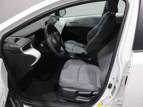 Used 2026 Toyota Corolla SE FWD image 9
