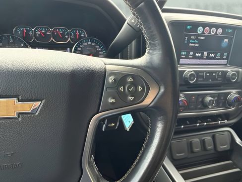 Used 2018 Chevrolet Silverado 1500 LTZ Z71 w/ LTZ Plus Package AWD/4WD image 16