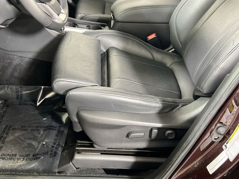 Used 2023 Subaru Ascent Touring AWD/4WD image 19