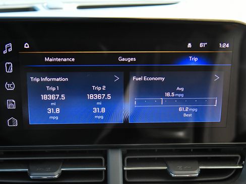 Used 2025 Chevrolet Trax LT w/ LT Convenience Package image 19