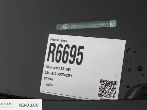 Certified 2025 Lexus ES 300h 300h image 26