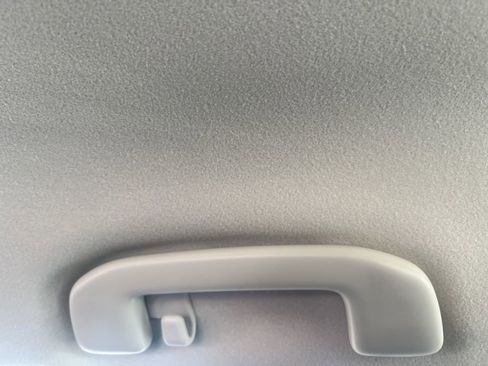 Used 2025 Toyota Corolla LE image 33