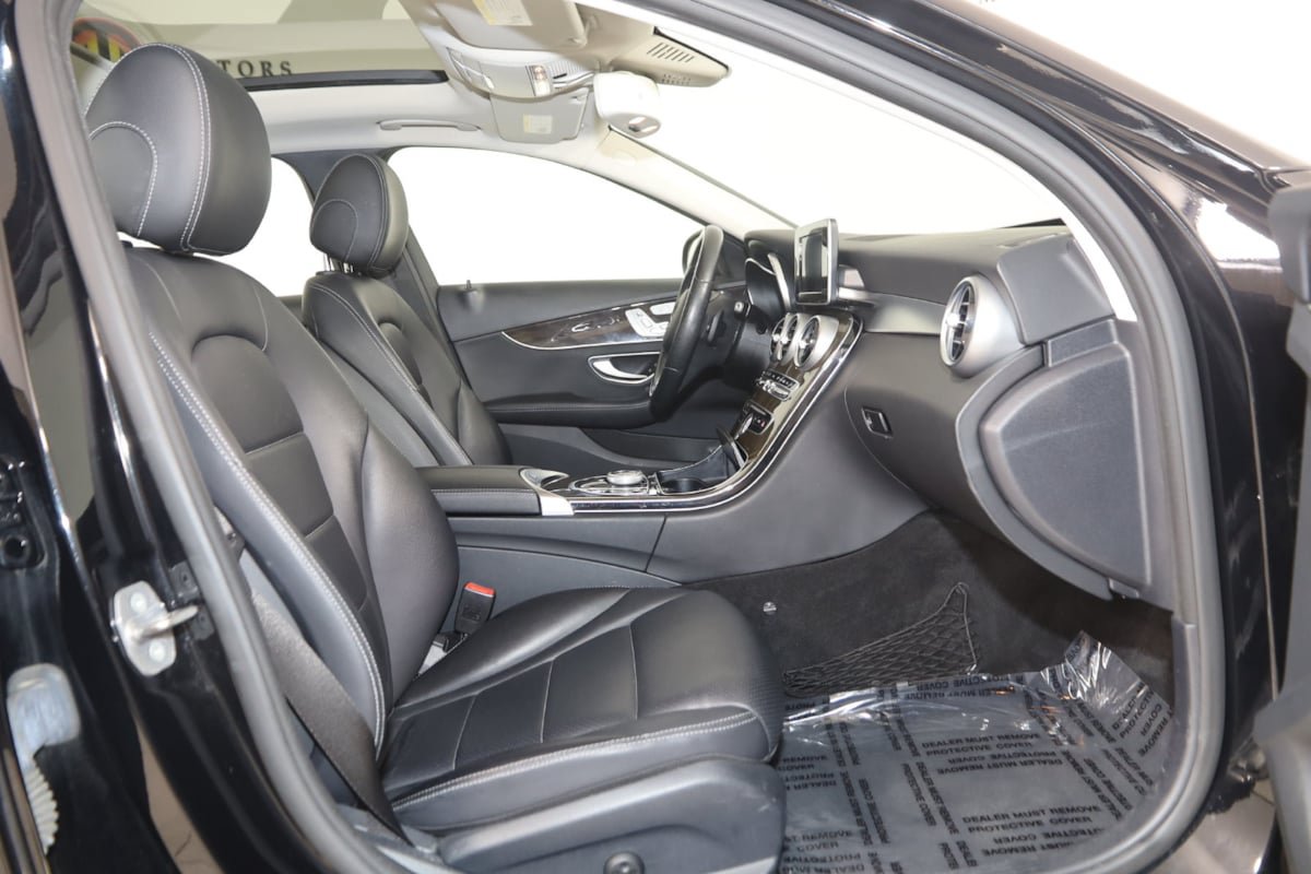 Used 2017 Mercedes-Benz C 300 4MATIC Sedan image 13